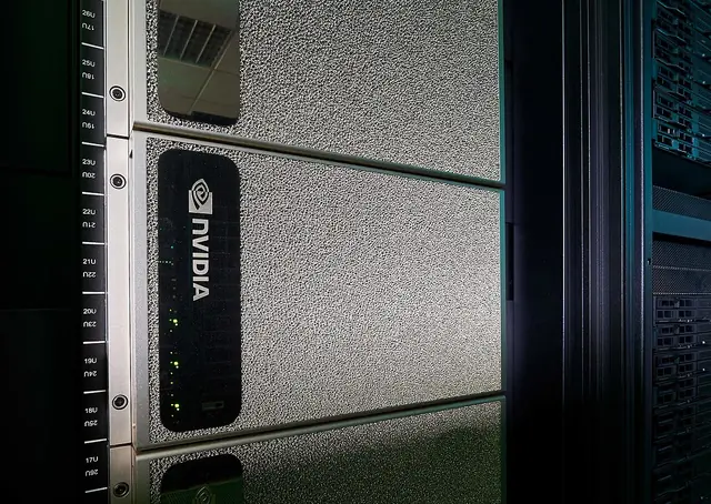 2024 · Blackwell B200 八 GPU 板卡