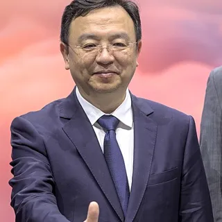 王传福